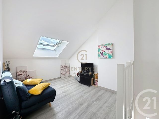 maison à vendre - 5 pièces - 147.96 m2 - CHAMPS SUR MARNE - 77 - ILE-DE-FRANCE - Century 21 Agence Du Val