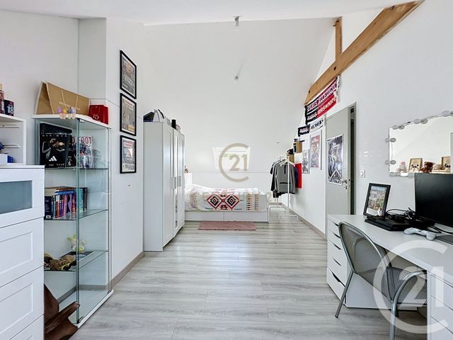 maison à vendre - 5 pièces - 147.96 m2 - CHAMPS SUR MARNE - 77 - ILE-DE-FRANCE - Century 21 Agence Du Val