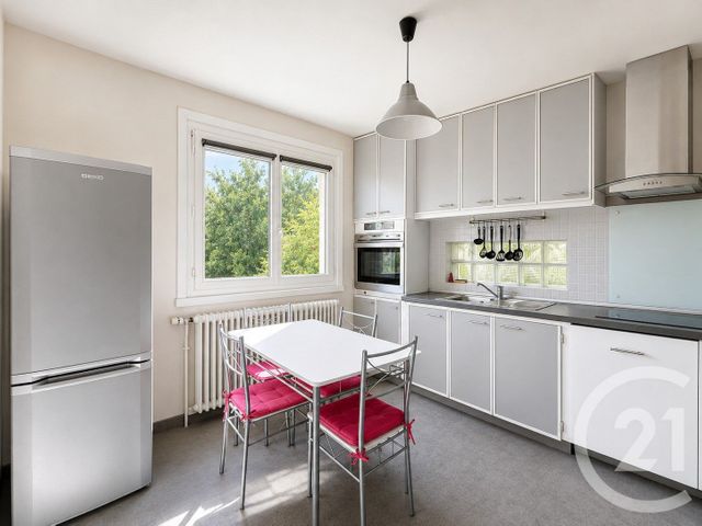 maison à vendre - 5 pièces - 147.96 m2 - CHAMPS SUR MARNE - 77 - ILE-DE-FRANCE - Century 21 Agence Du Val