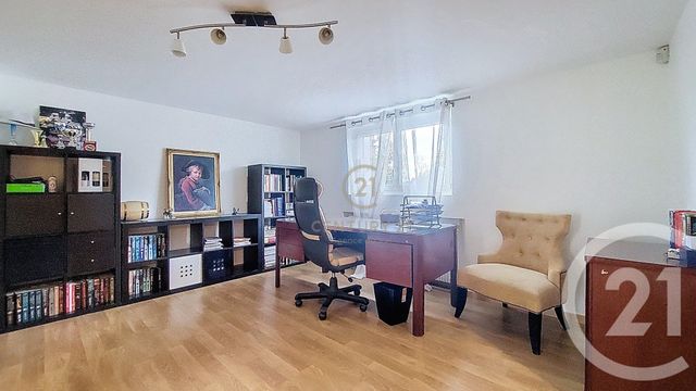maison à vendre - 6 pièces - 161.68 m2 - CHAMPS SUR MARNE - 77 - ILE-DE-FRANCE - Century 21 Agence Du Val