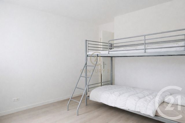 Appartement F4 à vendre - 4 pièces - 80.86 m2 - NEUILLY SUR MARNE - 93 - ILE-DE-FRANCE - Century 21 Agence Du Val