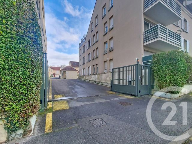 parking à louer - 5.44 m2 - CHAMPS SUR MARNE - 77 - ILE-DE-FRANCE - Century 21 Agence Du Val