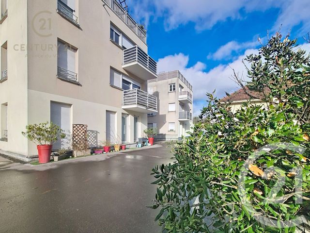 parking à louer - 5.44 m2 - CHAMPS SUR MARNE - 77 - ILE-DE-FRANCE - Century 21 Agence Du Val