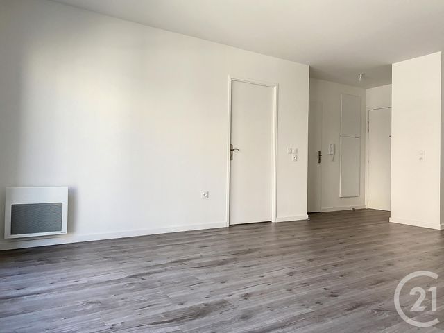 Appartement F2 à louer - 2 pièces - 44.57 m2 - CHAMPS SUR MARNE - 77 - ILE-DE-FRANCE - Century 21 Agence Du Val
