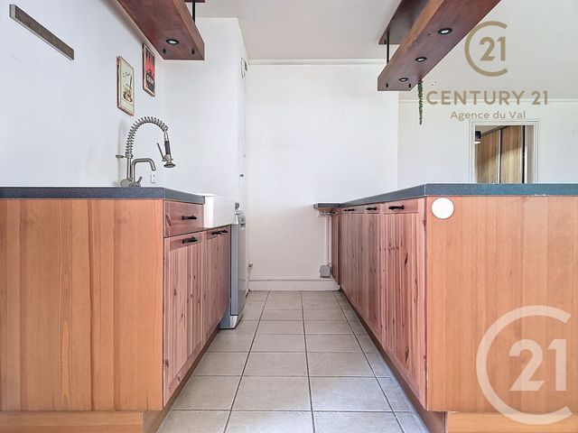 Appartement F2 à louer - 2 pièces - 57.58 m2 - CHAMPS SUR MARNE - 77 - ILE-DE-FRANCE - Century 21 Agence Du Val