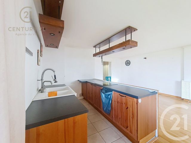 Appartement F2 à louer - 2 pièces - 57.58 m2 - CHAMPS SUR MARNE - 77 - ILE-DE-FRANCE - Century 21 Agence Du Val