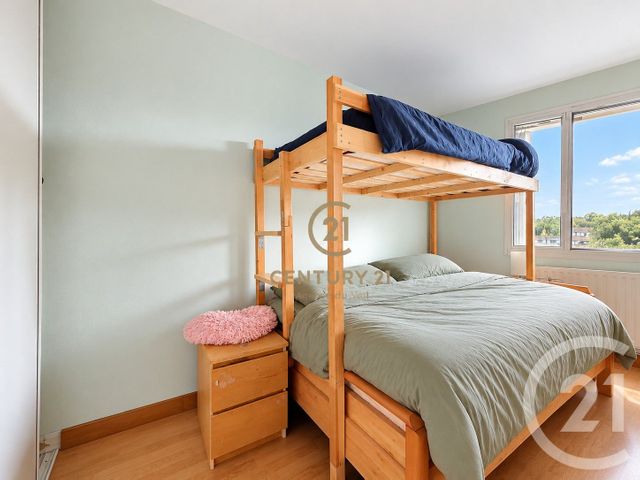 Appartement F3 à vendre - 3 pièces - 60.92 m2 - NOISIEL - 77 - ILE-DE-FRANCE - Century 21 Agence Du Val
