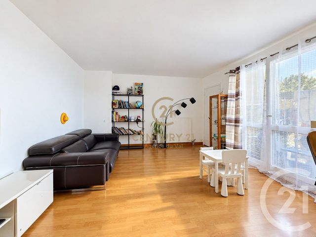 Appartement F3 à vendre - 3 pièces - 60.92 m2 - NOISIEL - 77 - ILE-DE-FRANCE - Century 21 Agence Du Val