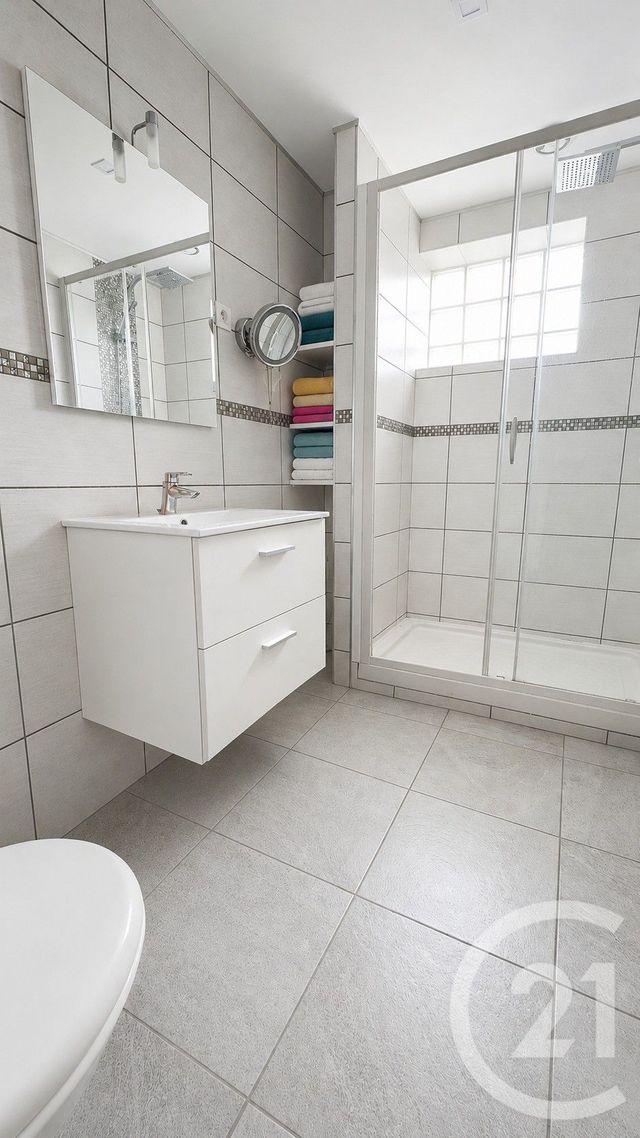 Appartement F2 à vendre - 2 pièces - 32.35 m2 - CHAMPS SUR MARNE - 77 - ILE-DE-FRANCE - Century 21 Agence Du Val