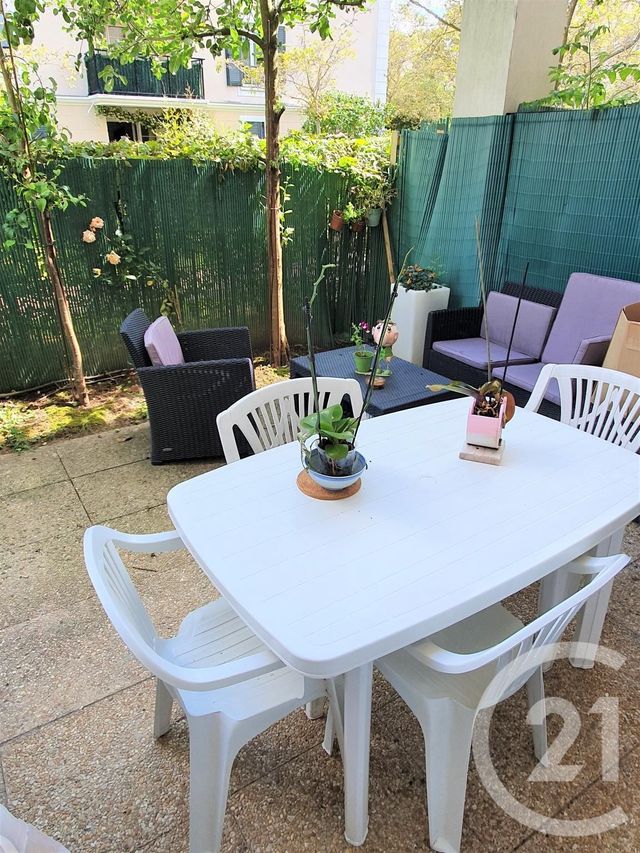 Appartement Duplex à louer - 2 pièces - 44.97 m2 - EMERAINVILLE - 77 - ILE-DE-FRANCE - Century 21 Agence Du Val