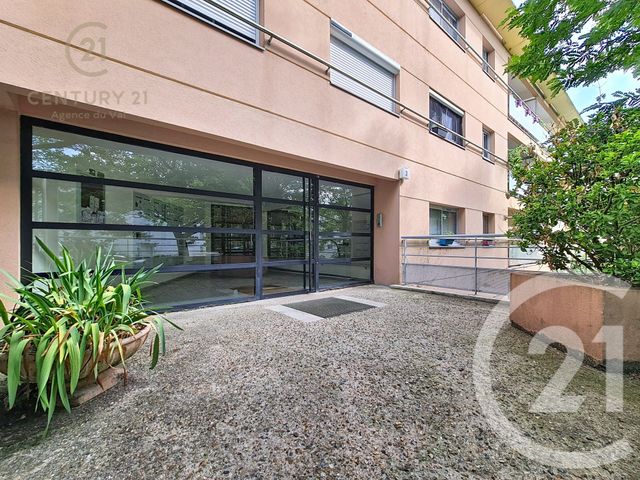 Appartement F2 à louer - 2 pièces - 49.0 m2 - TORCY - 77 - ILE-DE-FRANCE - Century 21 Agence Du Val