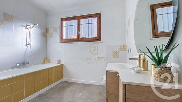 maison à vendre - 5 pièces - 98.14 m2 - CHAMPS SUR MARNE - 77 - ILE-DE-FRANCE - Century 21 Agence Du Val