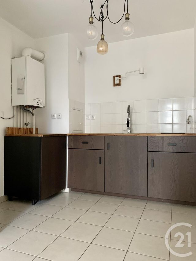 Appartement F1 à louer - 1 pièce - 42.16 m2 - POMPONNE - 77 - ILE-DE-FRANCE - Century 21 Agence Du Val