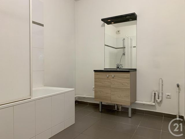 Appartement F1 à louer - 1 pièce - 42.16 m2 - POMPONNE - 77 - ILE-DE-FRANCE - Century 21 Agence Du Val