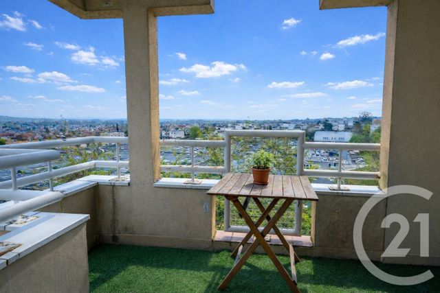 Appartement F3 à vendre - 3 pièces - 67.21 m2 - CHAMPS SUR MARNE - 77 - ILE-DE-FRANCE - Century 21 Agence Du Val
