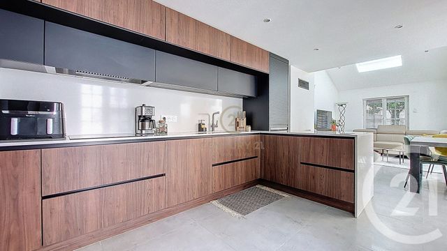 maison à vendre - 6 pièces - 118.97 m2 - CHAMPS SUR MARNE - 77 - ILE-DE-FRANCE - Century 21 Agence Du Val