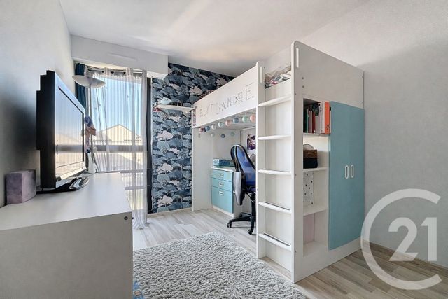 Appartement F4 à vendre - 4 pièces - 86.62 m2 - CHAMPS SUR MARNE - 77 - ILE-DE-FRANCE - Century 21 Agence Du Val