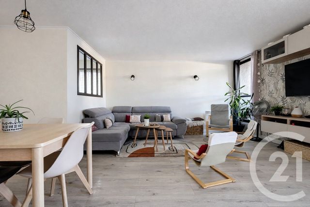 Appartement F4 à vendre - 4 pièces - 86.62 m2 - CHAMPS SUR MARNE - 77 - ILE-DE-FRANCE - Century 21 Agence Du Val