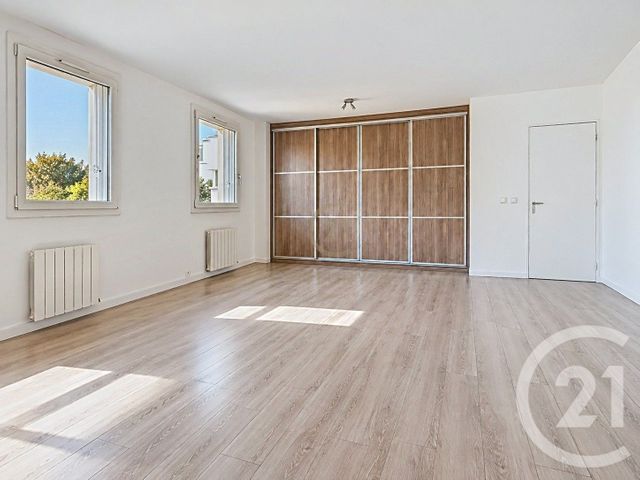 Appartement F4 à vendre - 3 pièces - 85.78 m2 - NOISIEL - 77 - ILE-DE-FRANCE - Century 21 Agence Du Val