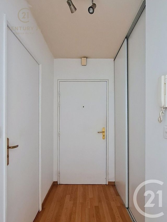 Appartement Studio à louer - 1 pièce - 31.03 m2 - TORCY - 77 - ILE-DE-FRANCE - Century 21 Agence Du Val