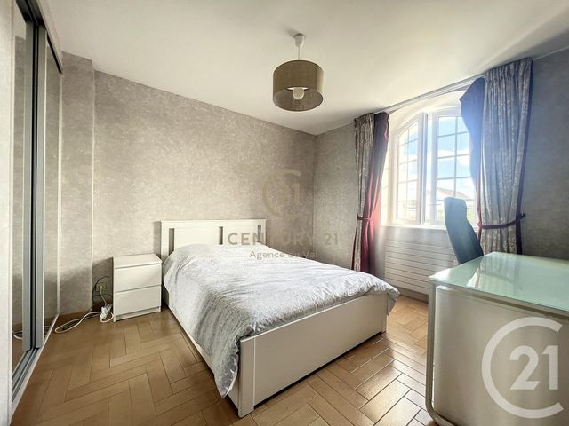 maison à vendre - 7 pièces - 164.47 m2 - CHAMPS SUR MARNE - 77 - ILE-DE-FRANCE - Century 21 Agence Du Val