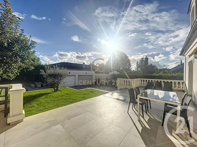 maison à vendre - 7 pièces - 164.47 m2 - CHAMPS SUR MARNE - 77 - ILE-DE-FRANCE - Century 21 Agence Du Val