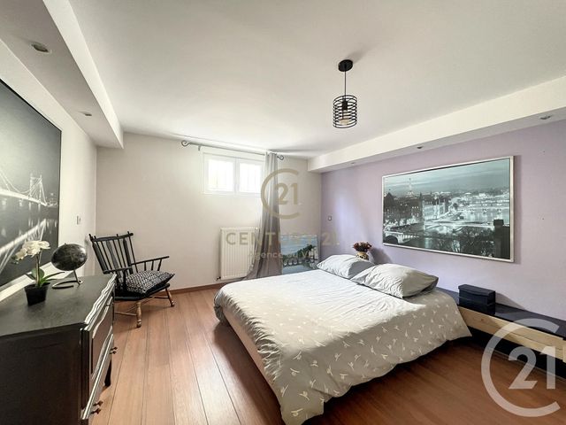 maison à vendre - 7 pièces - 164.47 m2 - CHAMPS SUR MARNE - 77 - ILE-DE-FRANCE - Century 21 Agence Du Val