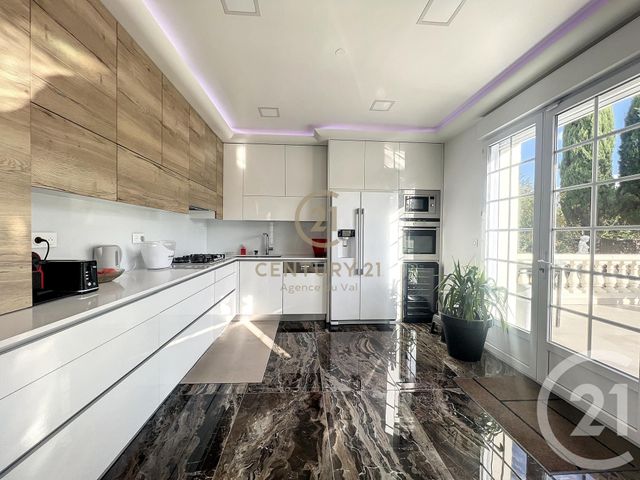maison à vendre - 7 pièces - 164.47 m2 - CHAMPS SUR MARNE - 77 - ILE-DE-FRANCE - Century 21 Agence Du Val