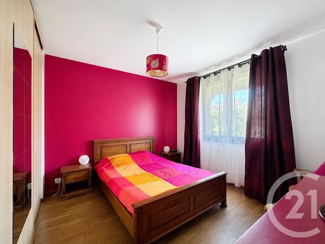 maison à vendre - 6 pièces - 140.24 m2 - CHAMPS SUR MARNE - 77 - ILE-DE-FRANCE - Century 21 Agence Du Val