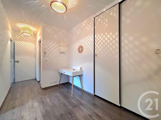 Appartement F2 à louer - 2 pièces - 47.25 m2 - VAIRES SUR MARNE - 77 - ILE-DE-FRANCE - Century 21 Agence Du Val
