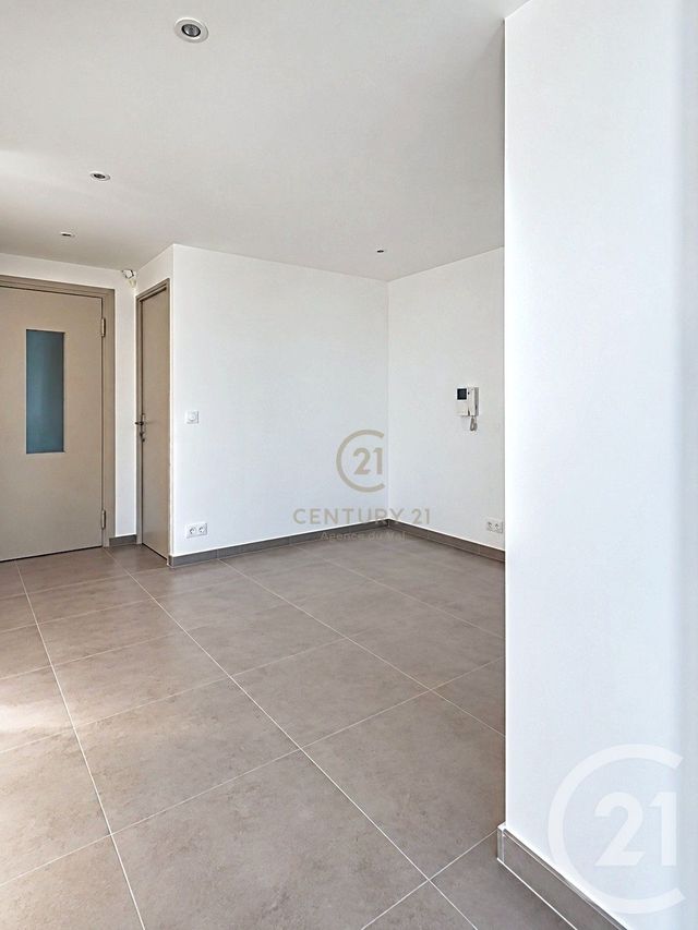 Appartement F4 à vendre - 4 pièces - 90.2 m2 - CHAMPS SUR MARNE - 77 - ILE-DE-FRANCE - Century 21 Agence Du Val