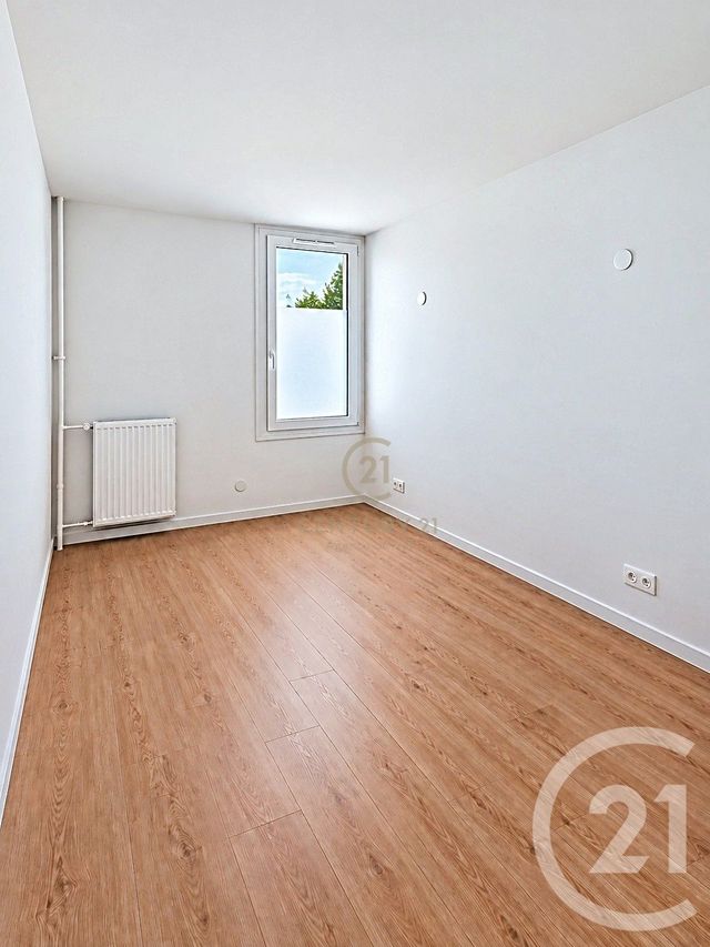 Appartement F4 à vendre - 4 pièces - 90.2 m2 - CHAMPS SUR MARNE - 77 - ILE-DE-FRANCE - Century 21 Agence Du Val