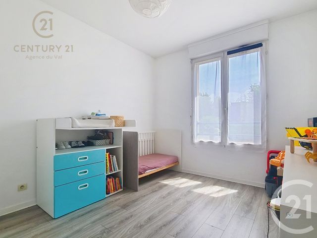Appartement F4 à louer - 4 pièces - 77.88 m2 - CHAMPS SUR MARNE - 77 - ILE-DE-FRANCE - Century 21 Agence Du Val