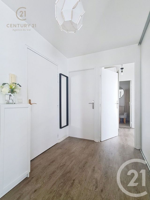 Appartement F4 à louer - 4 pièces - 77.88 m2 - CHAMPS SUR MARNE - 77 - ILE-DE-FRANCE - Century 21 Agence Du Val