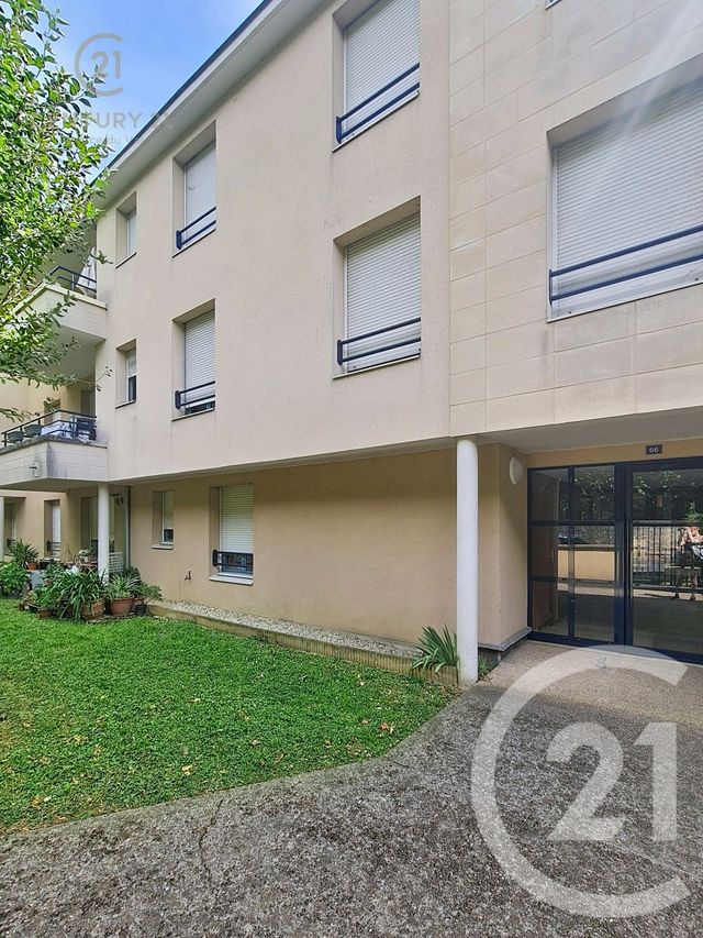 Appartement F4 à louer - 4 pièces - 77.88 m2 - CHAMPS SUR MARNE - 77 - ILE-DE-FRANCE - Century 21 Agence Du Val