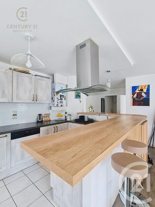 Appartement F4 à louer - 4 pièces - 77.88 m2 - CHAMPS SUR MARNE - 77 - ILE-DE-FRANCE - Century 21 Agence Du Val