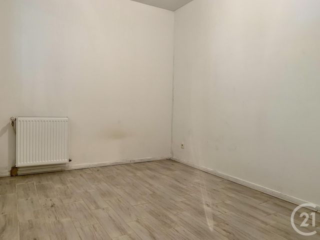 Appartement F2 à louer - 2 pièces - 30.63 m2 - LOGNES - 77 - ILE-DE-FRANCE - Century 21 Agence Du Val