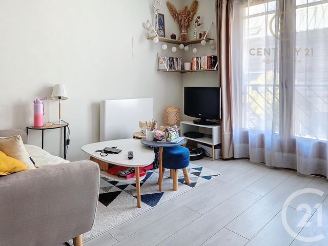 Appartement Studio à louer - 1 pièce - 30.28 m2 - DAMPMART - 77 - ILE-DE-FRANCE - Century 21 Agence Du Val
