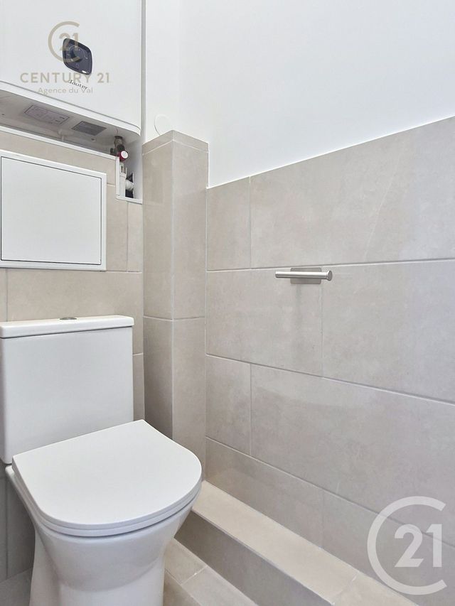 Appartement F2 à louer - 2 pièces - 27.42 m2 - CHAMPS SUR MARNE - 77 - ILE-DE-FRANCE - Century 21 Agence Du Val