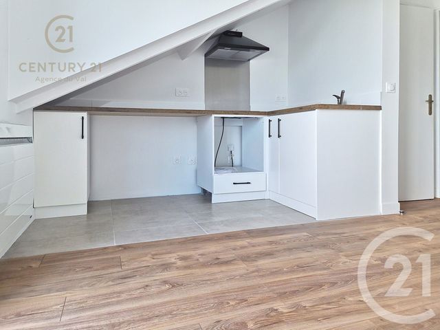 Appartement F2 à louer - 2 pièces - 24.15 m2 - CHAMPS SUR MARNE - 77 - ILE-DE-FRANCE - Century 21 Agence Du Val