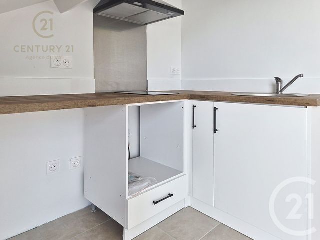 Appartement F2 à louer - 2 pièces - 24.15 m2 - CHAMPS SUR MARNE - 77 - ILE-DE-FRANCE - Century 21 Agence Du Val