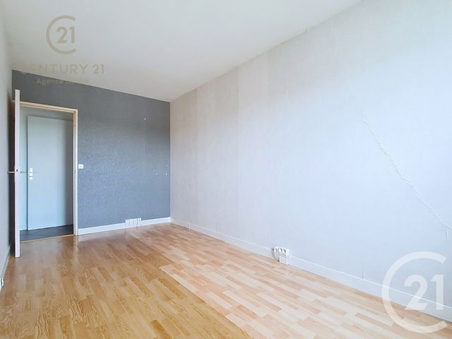 Appartement F3 à louer - 3 pièces - 74.5 m2 - CHELLES - 77 - ILE-DE-FRANCE - Century 21 Agence Du Val