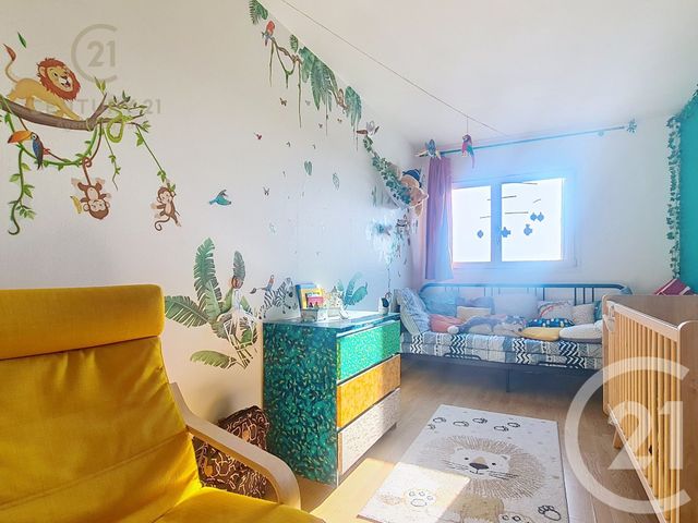 Appartement F3 à louer - 3 pièces - 74.5 m2 - CHELLES - 77 - ILE-DE-FRANCE - Century 21 Agence Du Val