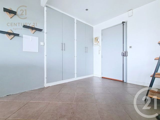 Appartement F3 à louer - 3 pièces - 74.5 m2 - CHELLES - 77 - ILE-DE-FRANCE - Century 21 Agence Du Val