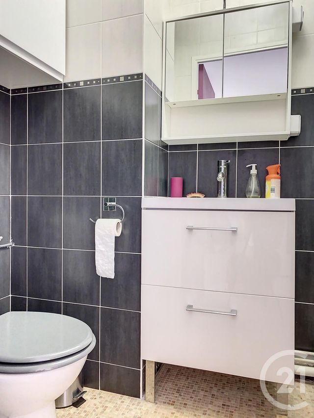 Appartement Studio à louer - 1 pièce - 21.0 m2 - LAGNY SUR MARNE - 77 - ILE-DE-FRANCE - Century 21 Agence Du Val