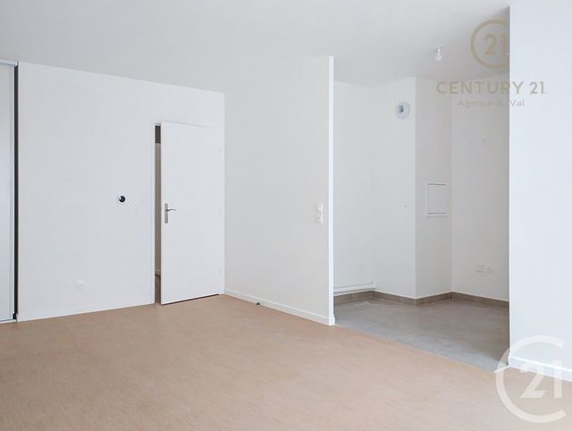 Appartement Local à louer - 3 pièces - 60.6 m2 - CHAMPS SUR MARNE - 77 - ILE-DE-FRANCE - Century 21 Agence Du Val