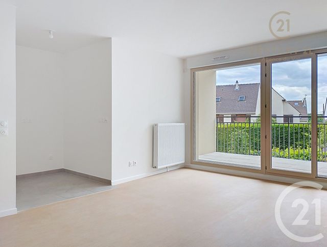 Appartement Local à louer - 3 pièces - 60.6 m2 - CHAMPS SUR MARNE - 77 - ILE-DE-FRANCE - Century 21 Agence Du Val