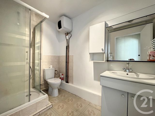 Appartement T1 à louer - 1 pièce - 30.12 m2 - NOISIEL - 77 - ILE-DE-FRANCE - Century 21 Agence Du Val