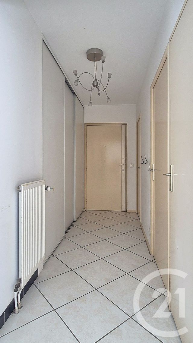 Appartement F2 à vendre - 2 pièces - 46.95 m2 - TORCY - 77 - ILE-DE-FRANCE - Century 21 Agence Du Val