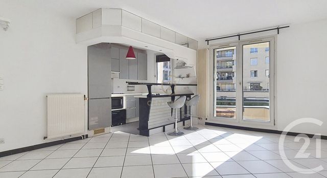 Appartement F2 à vendre - 2 pièces - 46.95 m2 - TORCY - 77 - ILE-DE-FRANCE - Century 21 Agence Du Val